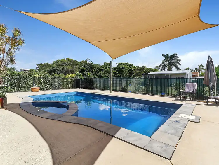 12 Arthur Street, Emu Park QLD 4710