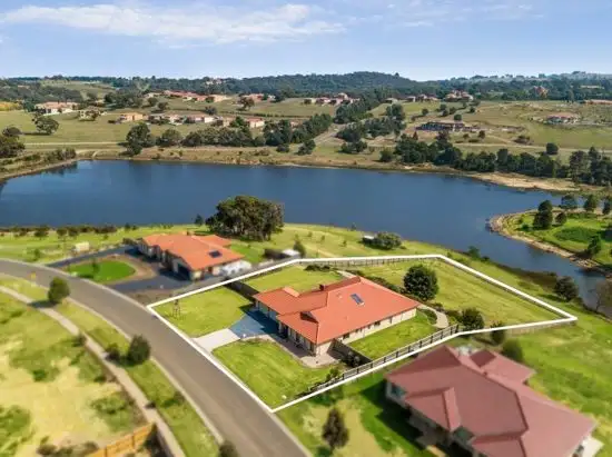 5 Lucca Way, Hidden Valley VIC 3756