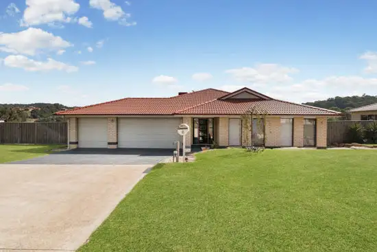 Second view of Homely house listing, 5 Lucca Way, Hidden Valley VIC 3756