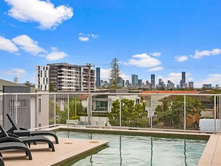 Main view of Homely unit listing, 3/11-15 Kitchener Street, Coorparoo QLD 4151