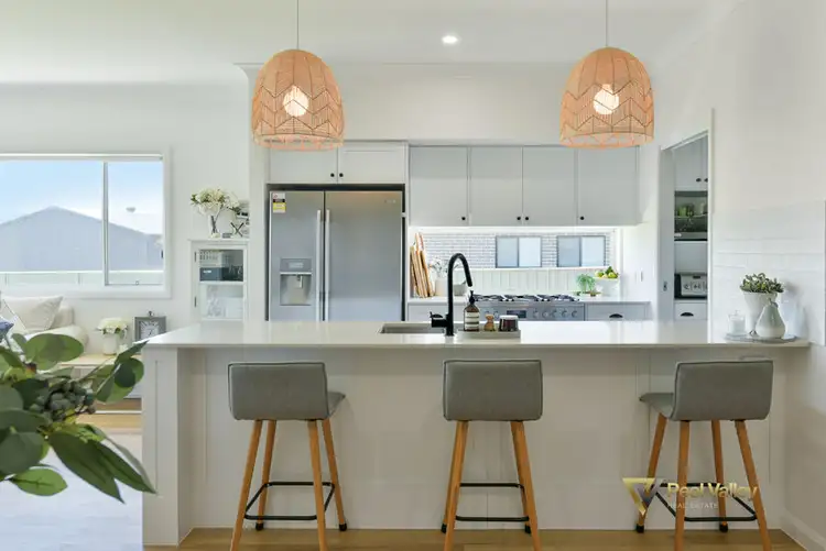 Fifth view of Homely house listing, 33 Mulga Place, Tamworth NSW 2340