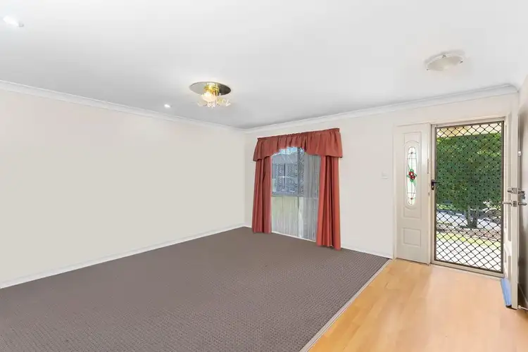 Second view of Homely house listing, 8 Newland Crescent, Parkinson QLD 4115