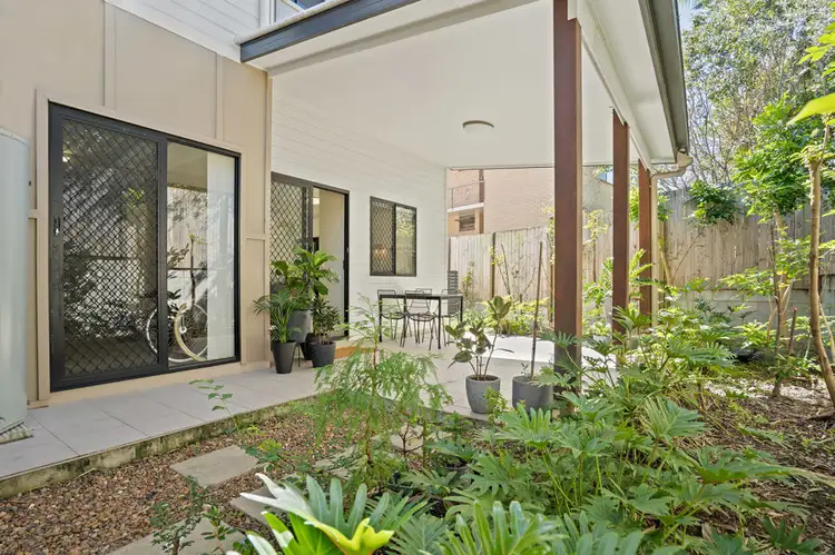 4/15 Rutland Street, Coorparoo QLD 4151