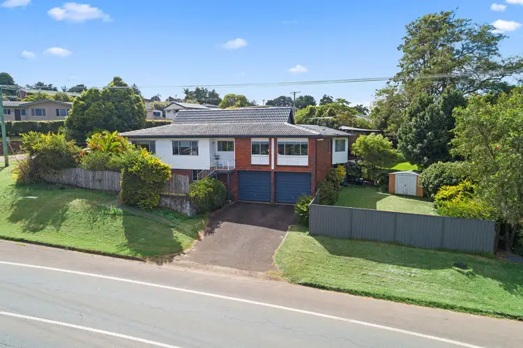 2 Amaroo Avenue, Nambour QLD 4560