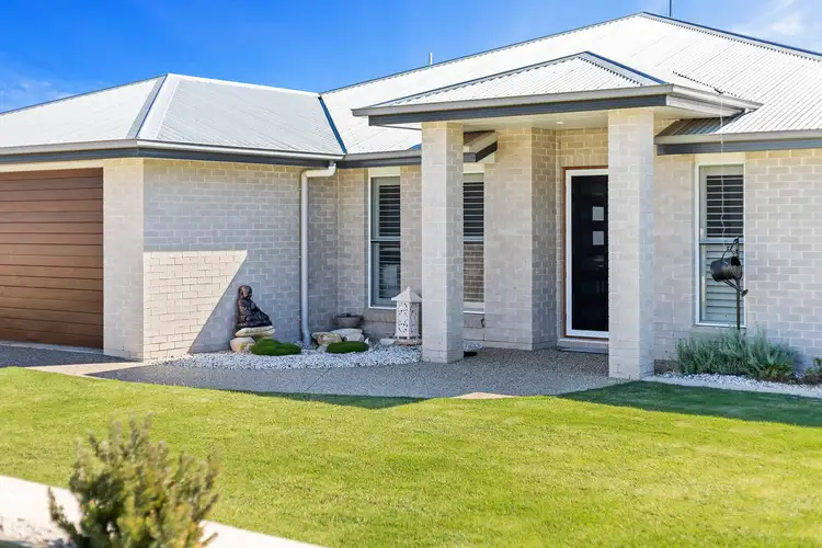 3 Gwenda Drive, Westbrook QLD 4350