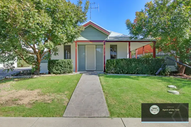 1/37 Dutton Street, Yass NSW 2582