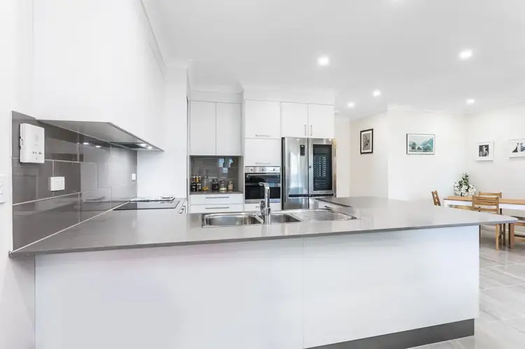 7/12 Louis street, Redcliffe QLD 4020