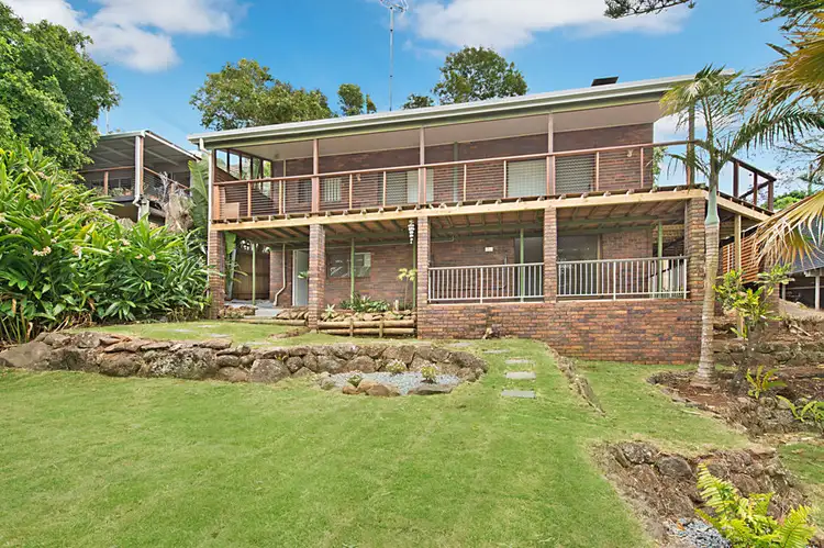 19 Broadwater Esplanade, Bilambil Heights NSW 2486