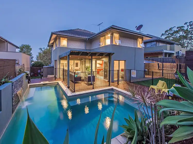 21 Hepburn Close, Wakerley QLD 4154