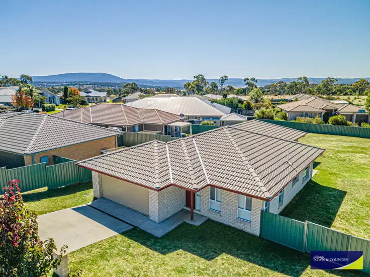 Main view of Homely house listing, 6 Netherton Park Avenue, Armidale NSW 2350