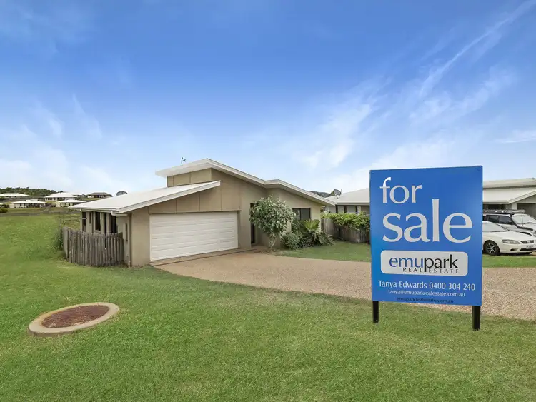 7 The Peak, Zilzie QLD 4710