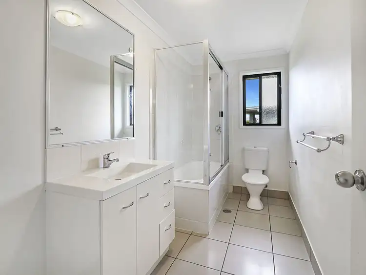 Sixth view of Homely house listing, 7 The Peak, Zilzie QLD 4710