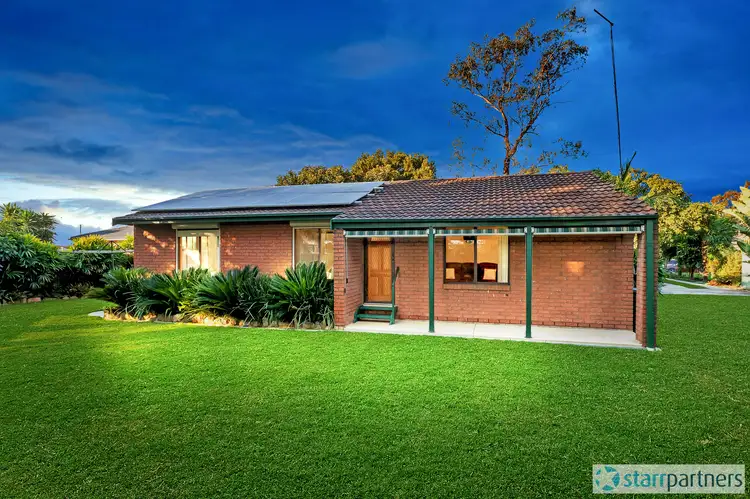 2 Phillip Place, Mcgraths Hill NSW 2756