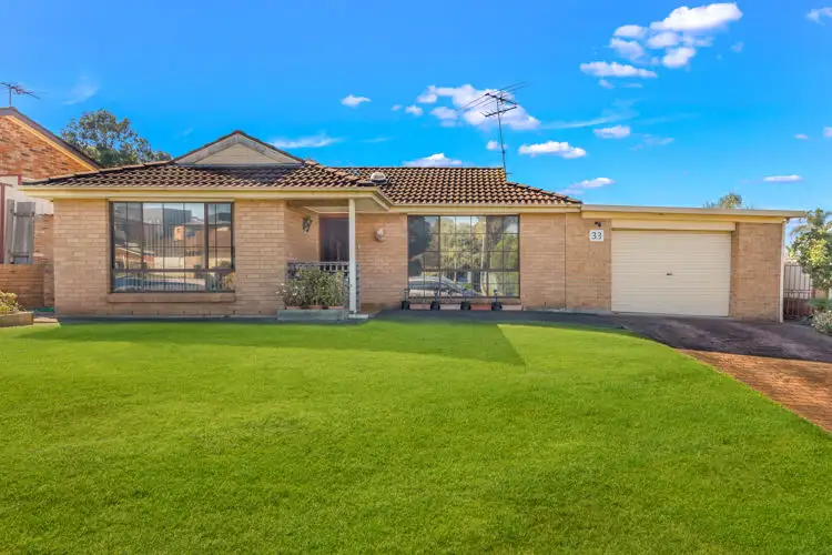 33 Anthony Drive, Rosemeadow NSW 2560