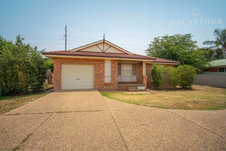 2/8 Malebo Place, Tatton NSW 2650