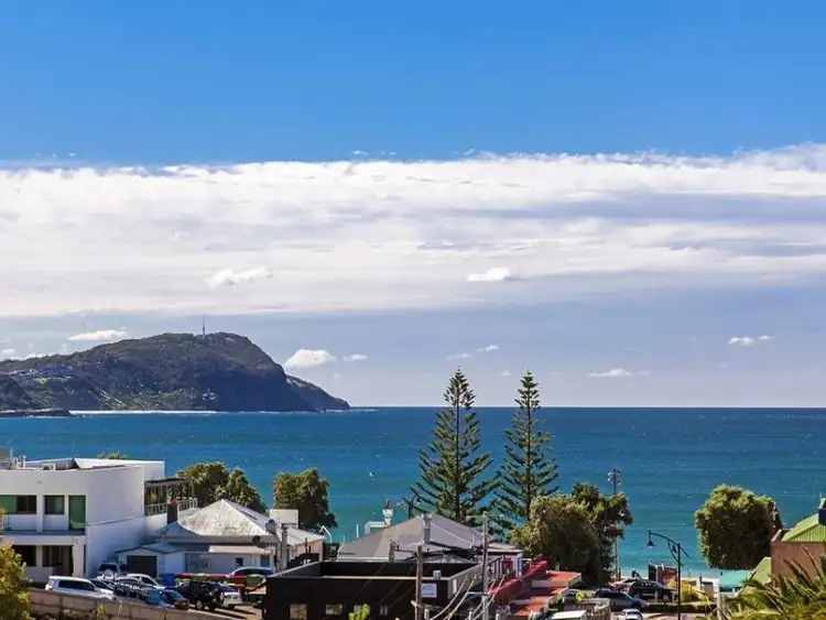Main view of Homely unit listing, 2/5 Glen View Crescent, Terrigal NSW 2260