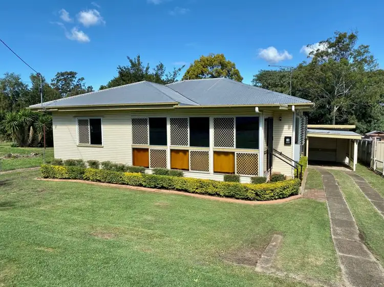 13 Lloyd George St, Eastern Heights QLD 4305