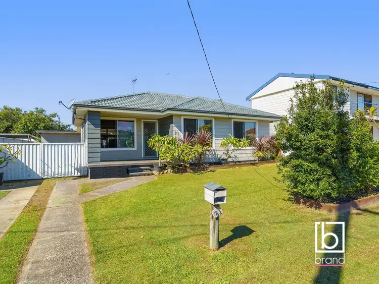 31 Vernon Avenue, Gorokan NSW 2263