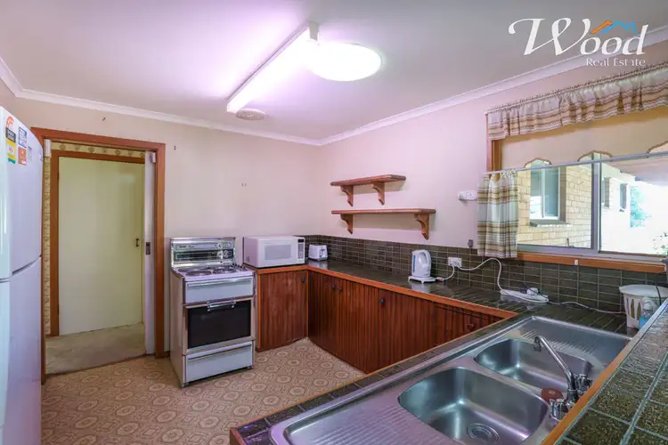 Sixth view of Homely house listing, 388 Robert Crt, Lavington NSW 2641