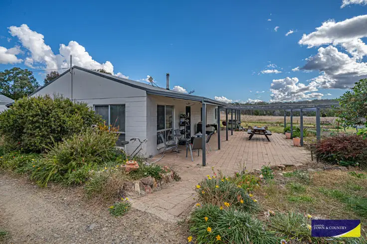 106 Kareela Road, Armidale NSW 2350