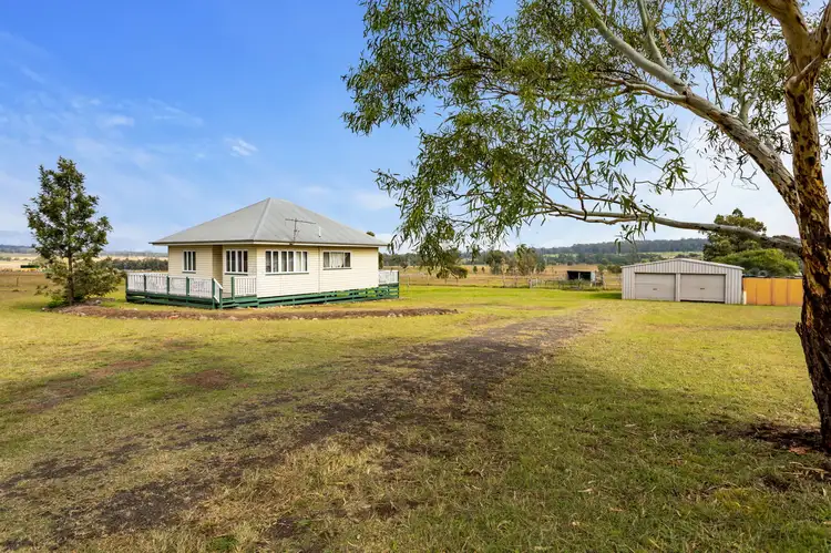 159 Mocatta Street, Goombungee QLD 4354