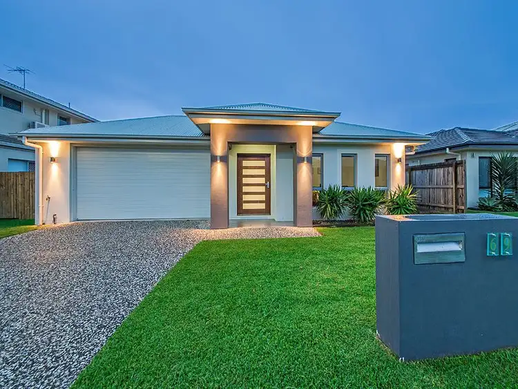 69 Foxwood Cct, Wakerley QLD 4154