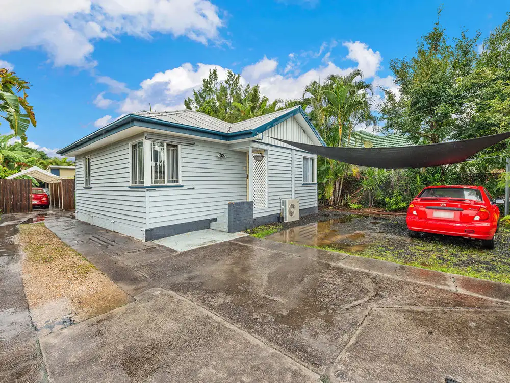 Main view of Homely house listing, 2099 Wynnum Road, Wynnum West QLD 4178