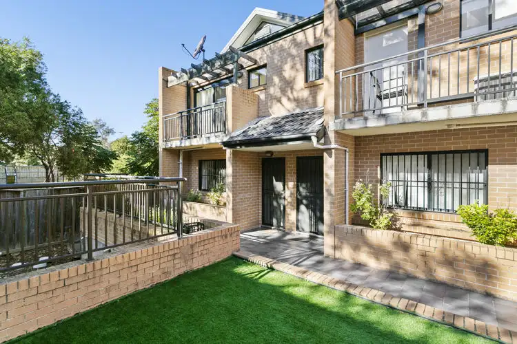 Main view of Homely townhouse listing, 16/76-78 Mountford Avenue, Guildford NSW 2161