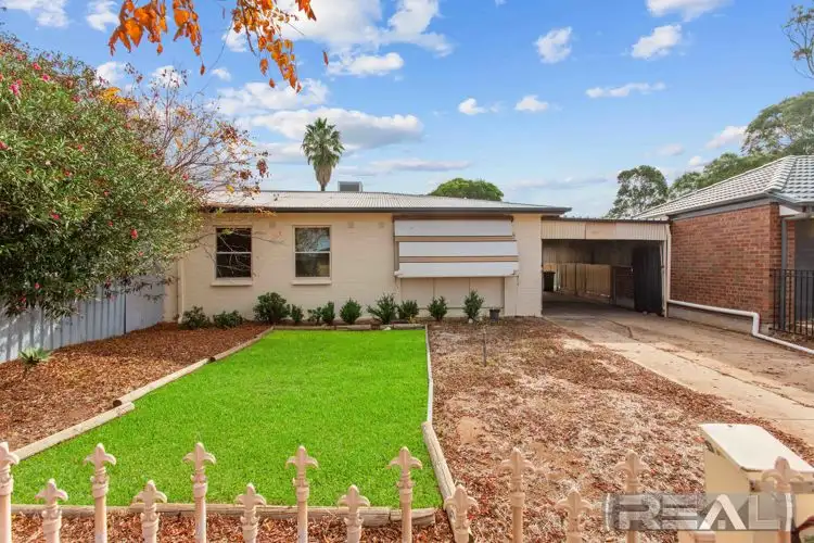 28 Roberts Crescent, Smithfield Plains SA 5114