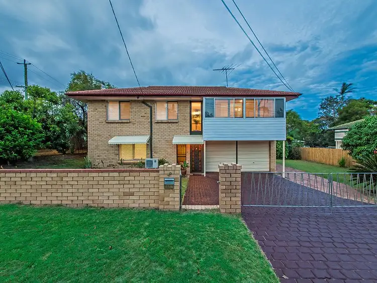 Main view of Homely house listing, 2 Edwin St, Wynnum West QLD 4178
