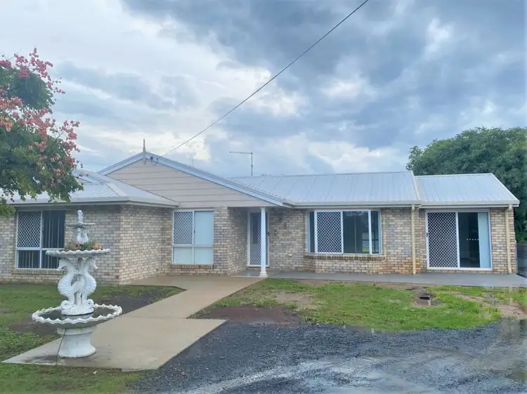 8 Crockers Road, Westbrook QLD 4350