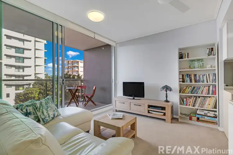 Fourth view of Homely apartment listing, 10411 / 8 Harbour Road, Hamilton QLD 4007
