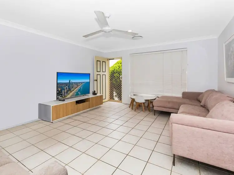 Second view of Homely semi-detached listing, 2/34 Cashel Crescent, Banora Point NSW 2486