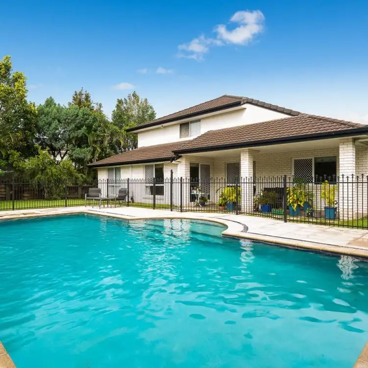 11 Knightsbridge Place, Bridgeman Downs QLD 4035