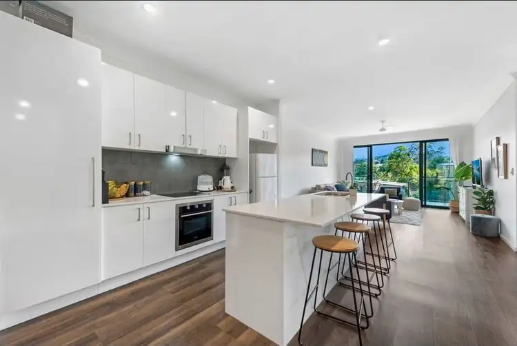 2/5 Croft Court, Tugun QLD 4224