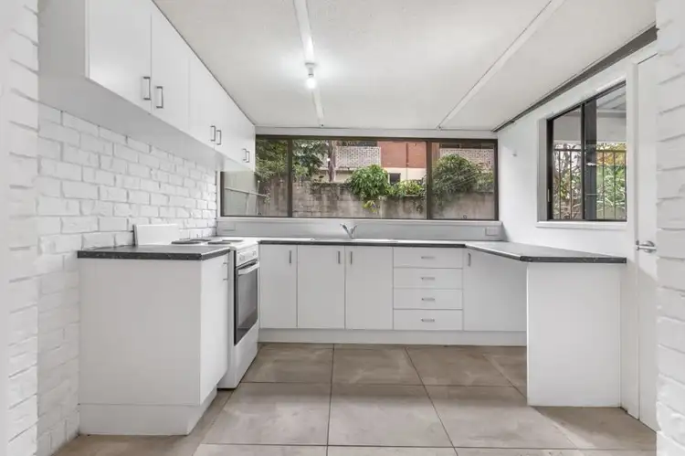14a Isedale Street, Wooloowin QLD 4030