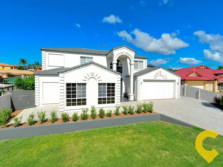 10 Barnstos Place, Carindale QLD 4152