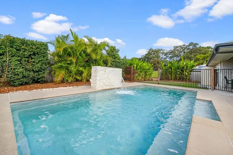 4 Wallace Close, Coes Creek QLD 4560