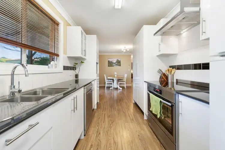 Fifth view of Homely house listing, 6 De Salis Dr, Junee NSW 2663