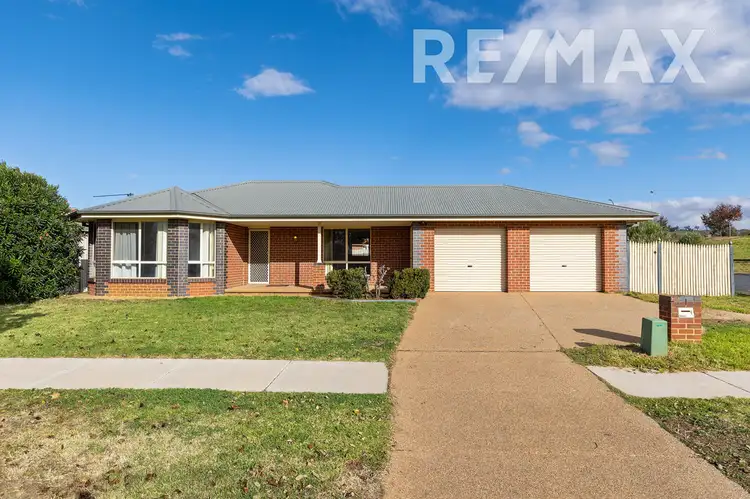 1 Kamaroo Court, Glenfield Park NSW 2650