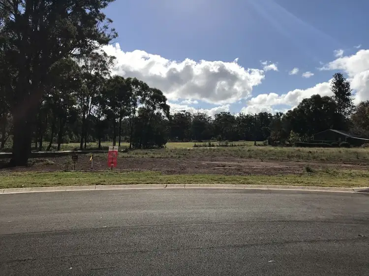 Lot 8 Canterbury Place, Hampton QLD 4352