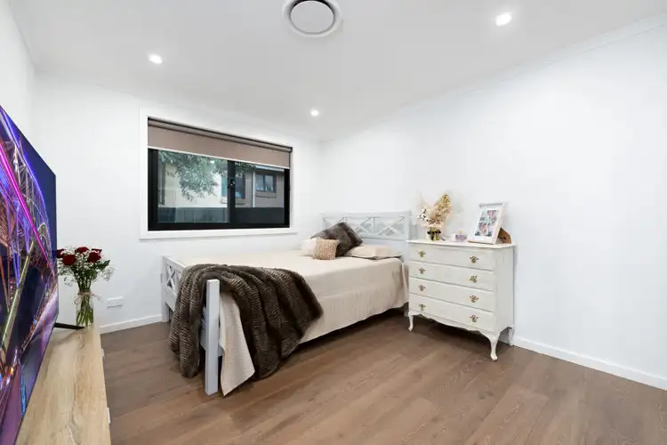 Fifth view of Homely house listing, 10 Duncansby Crescent, St Andrews NSW 2566
