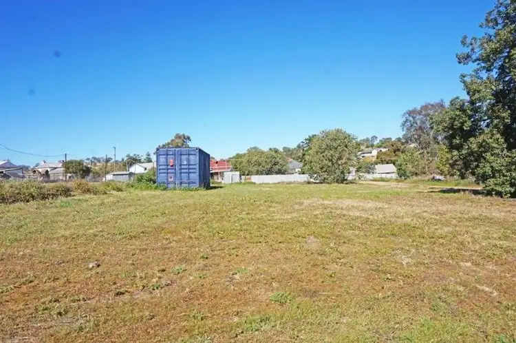 1 Ball St, Junee NSW 2663