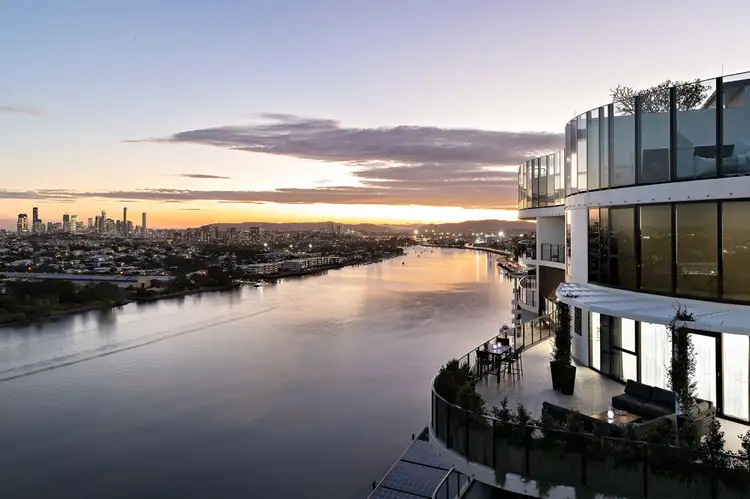 11801/7 Wharf Street, Hamilton QLD 4007