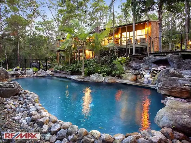 1 McCartney Ct, Cashmere QLD 4500