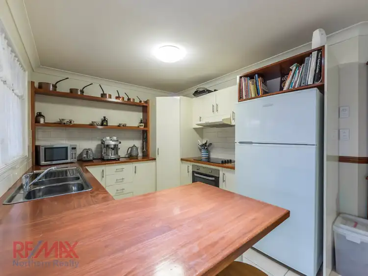 Seventh view of Homely house listing, 2 BRENDAN CT, Deception Bay QLD 4508