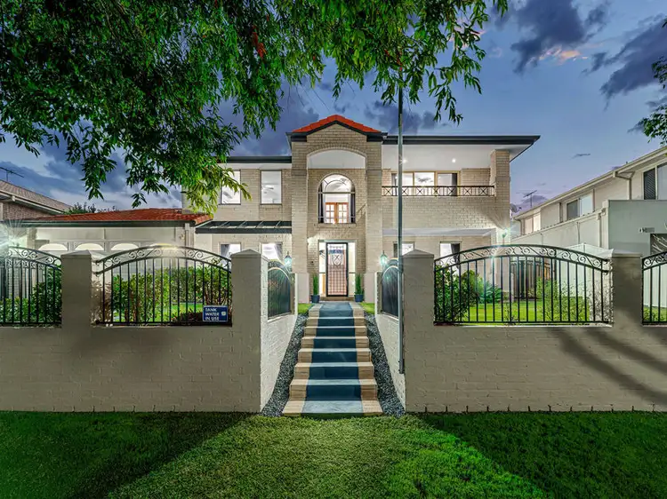 7 Nursery Place, Wakerley QLD 4154