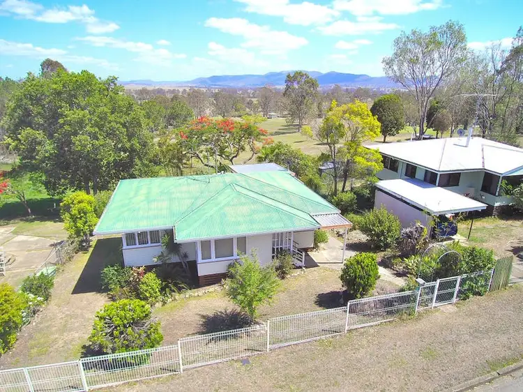 86 Atthow Street, Kilcoy QLD 4515