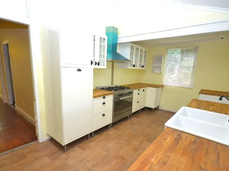 24 Robson Street, Kilcoy QLD 4515