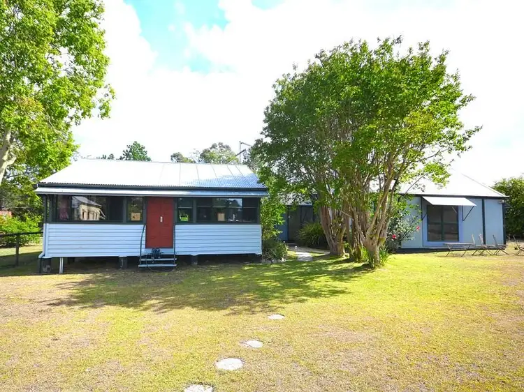 15 Gloucester Street, Woodford QLD 4514